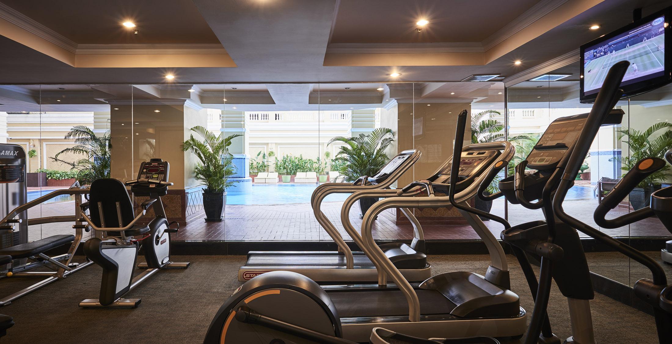Sherwood Residence Ho Si Minh-város Kültér fotó The gym at the hotel