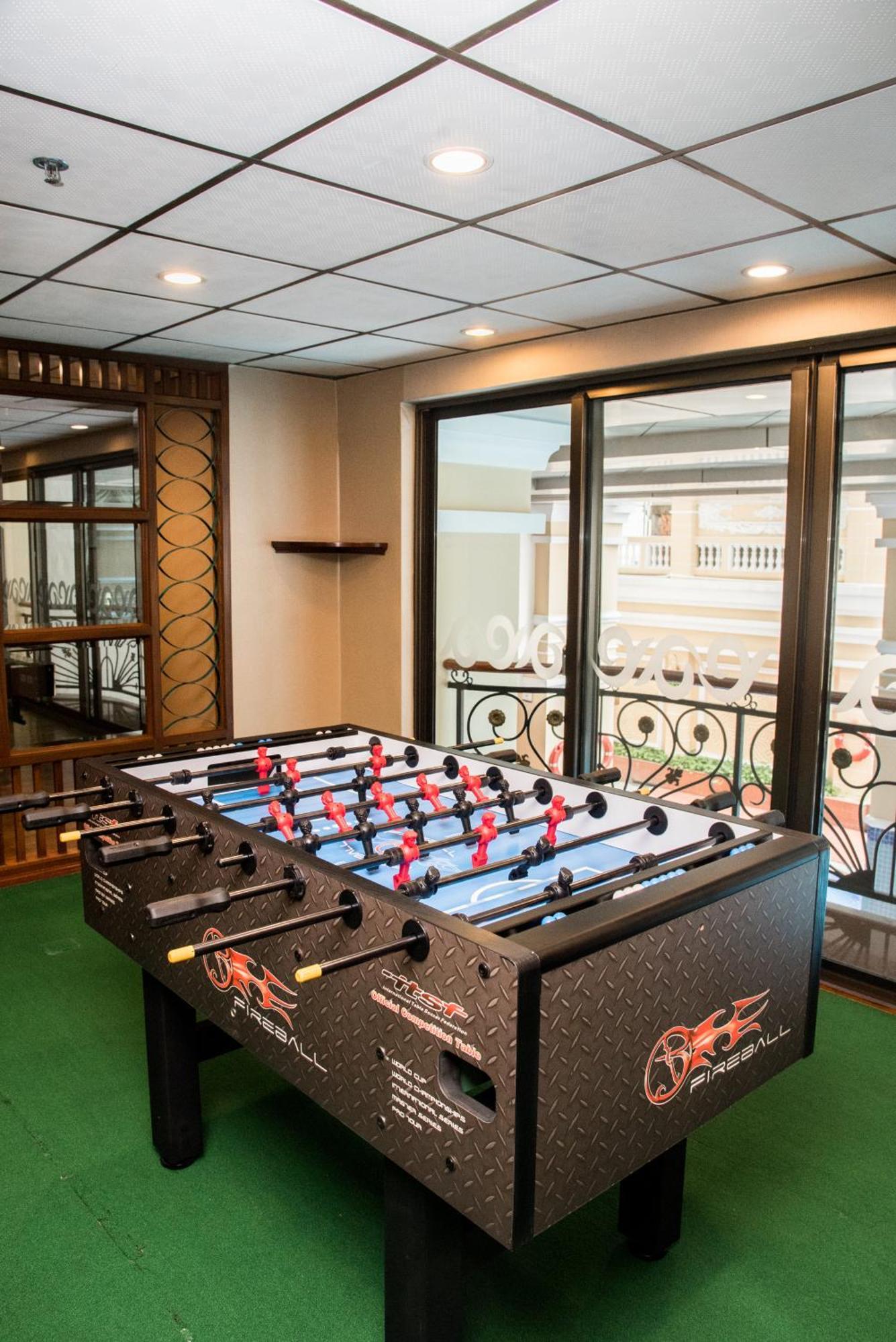 Sherwood Residence Ho Si Minh-város Kültér fotó A foosball table