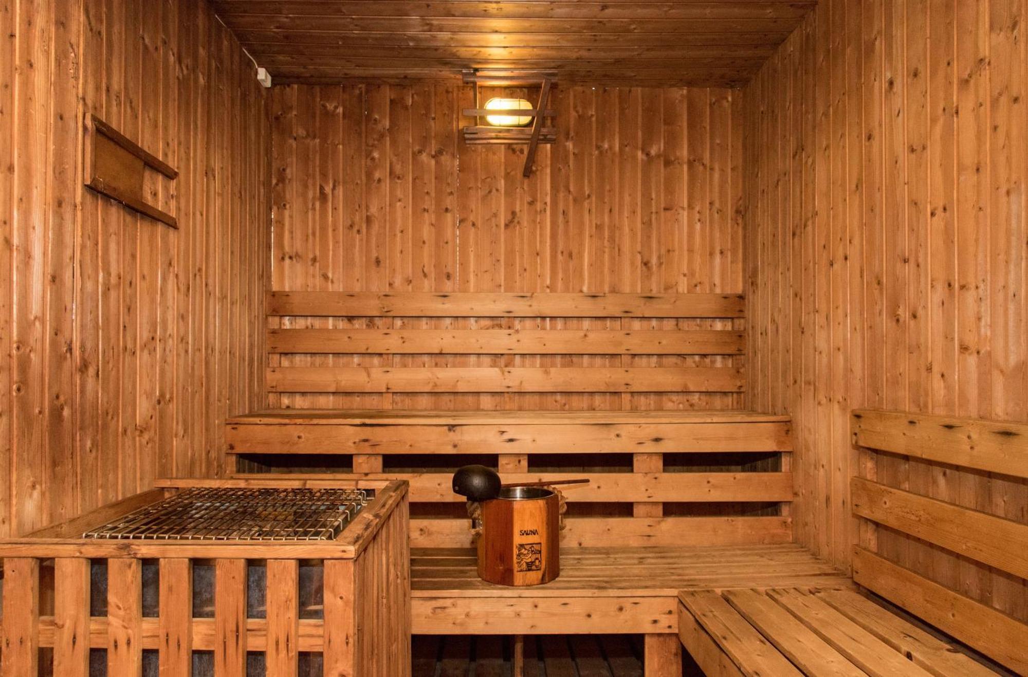 Sherwood Residence Ho Si Minh-város Kültér fotó A Finnish sauna